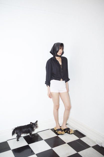 ppeached_suze_scarf_leather_triangle_black_editorial_2